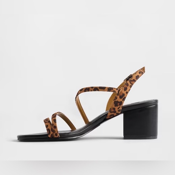 GAP Strappy Block Heel Sandals Size 10 NWT - Picture 4 of 10